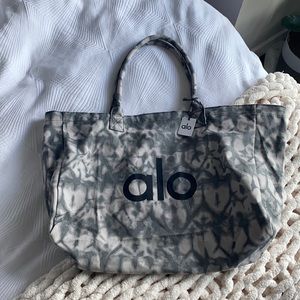 Alo yoga tie dye tote
